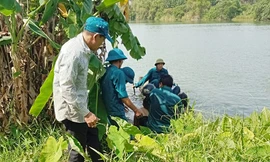 Một phụ nữ trẻ ở Quảng Bình để lại xe máy nhảy cầu tự tử 