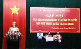 Tỉnh Quảng Bình trao thưởng cho các VĐV xuất sắc tại SEA Games 31