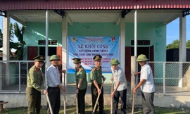 Khởi công công trình sân chơi cho thiếu nhi