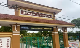 Hiệu trưởng đánh hiệu phó bị giáng chức, chuyển trường 