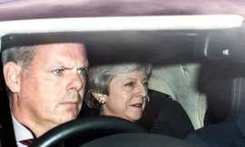Thủ tướng Anh Theresa May vừa phải đồng ý sẽ từ chức vào tháng 6. (Ảnh: Telegraph)