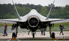 Một chiếc F-35 tham gia cuộc triển lãm ở Berlin vào tháng 4/2018. (Ảnh: Reuters)