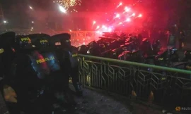Bạo lực nổ ra ở Jakarta sau khi có kết quả bầu chính thức. (Ảnh: Reuters)