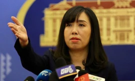 Trao công hàm phản đối tàu Trung Quốc dùng vòi rồng đuổi tàu cá Việt Nam