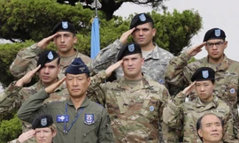 Các binh lính Mỹ và Hàn Quốc tại một căn cứ quân sự gần Seoul. (Ảnh: AP)