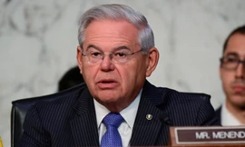 Thượng nghị sĩ Robert Menendez là một trong những người vừa gửi thư cảnh báo nguy cơ Mỹ rút khỏi Hiệp ước Bầu trời mở. (Ảnh: Reuters)
