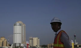 Sri Lanka buộc phải cho Trung Quốc thuê 1 cảng biển trong 99 năm vì không trả được nợ. (Ảnh: SCMP)