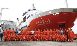 Nhóm Tàu Trung Quốc Hải Dương 8 vi phạm vùng đặc quyền kinh tế của Việt Nam từ đầu tháng 7 đến gần cuối tháng 10. (Ảnh: SCMP)