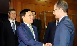 Phó Thủ tướng Phạm Bình Minh và Bộ trưởng Ngoại giao Đức Heiko Maas. (Ảnh: BNG)