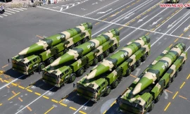 Tên lửa DF-26 của Trung Quốc. (Ảnh: News.cn)