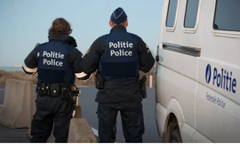 Người đàn ông gốc Việt bị cảnh sát Bỉ phát hiện hỗ trợ người di cư trái phép. (Ảnh: Brussels Times)