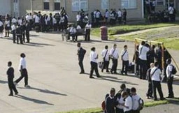 Học sinh thắng kiện 41,7 triệu USD