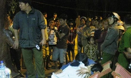 Ngất xỉu chờ tin con mất tích ở biển Cần Giờ