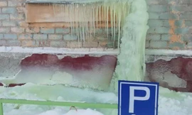 Tuyết xanh xuất hiện tại Nga.