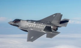Một chiếc tiêm kích F-35