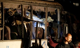 Hiện trường xe chở du khách Việt Nam bị đánh bom ở Ai Cập