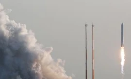 Hàn Quốc thử nghiệm thành công động cơ tên lửa không gian. Ảnh: Yonhap