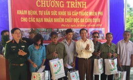 270 nạn nhân chất độc da cam của huyện Phù Cừ được chăm sóc sức khỏe, tặng quà