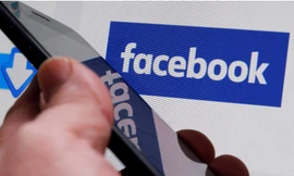 Facebook là một mạng xã hội được nhiều người sử dụng. Ảnh: Reuters