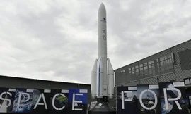 Mô hình tên lửa Ariane 6 