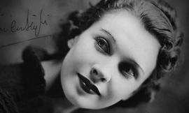 Ngắm nhan sắc kinh điển của minh tinh phim 'Cuốn theo chiều gió'