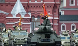 Khí tài quân sự Nga trong lễ duyệt binh kỷ niệm 71 năm Ngày Chiến thắng phát xít. Ảnh: RIA Novosti