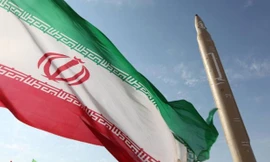[ẢNH] Iran phóng hàng loạt tên lửa thị uy sức mạnh