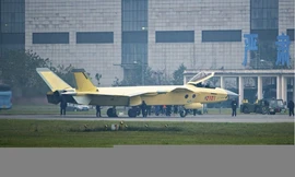 Rộ tin Trung Quốc sản xuất hàng loạt chiến đấu cơ thế hệ năm