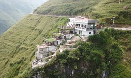 Cục Di sản văn hóa tiếp tục phối hợp với Sở VHTTDL đề xuất phương án xử lý công trình trên đèo Mã Pì Lèng