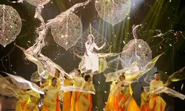 Mỹ Tâm dịu dàng trong "Chào 2018"