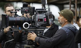 Đạo diễn, nhà sản xuất người Pháp bị tố cưỡng ép nữ diễn viên trẻ