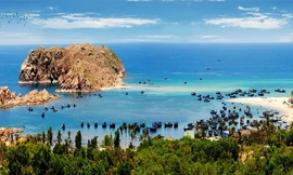 Du lịch Quy Nhơn với nhiều địa điểm nổi tiếng. Ảnh: Internet