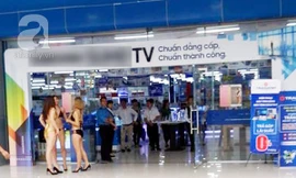 Siêu thị Trần Anh gây 'bão' về vụ thuê thiếu nữ mặc bikini quảng bá sản phẩm.