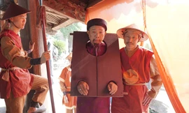 Giấc mộng quan trường mượn chuyện xưa nói chuyện nay