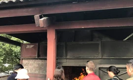 Giáo hội Phật giáo kêu gọi loại bỏ việc đốt vàng mã ở các cơ sở thờ tự Phật giáo