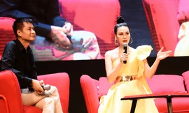 Lê Hoàng nể cái "điên" của ca sĩ Nhật Huyền