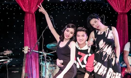 Dàn ca sĩ tập xuyên đêm chuẩn bị cho đêm nhạc Gia nhân 2019