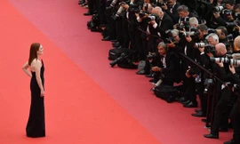 Bức ảnh Julianne Moore được chọn là ảnh ấn tượng ngày thứ 3 ở LHP Cannes