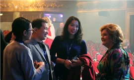 Đạo diễn Lương Đình Dũng và bà Tiina Lokk, Giám đốc LHP Tallinn Black Nights