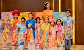 Hoa hậu Ngọc Hân là 1 trong những NTK áo dài tích cực quảng bá áo dài trong nhiều sự kiện văn hóa chính trị quan trọng ở nước ngoài