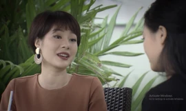 Uyên, vợ của Thành đến gặp và xin lỗi Huệ