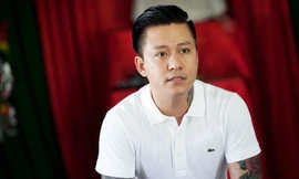 Sau 1 năm sóng gió, Tuấn Hưng lại hát lời tình yêu