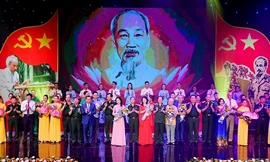 Chương trình "Người là niềm tin tất thắng"