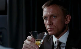 Daniel Craig trong vai 007 hấp dẫn bậc nhất trong lịch sử James Bond
