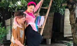 Quỳnh Kool và MC Thành Trung trong "Họ Lý tên Thông"