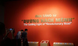 Trưng bày chuyên đề Ánh sáng từ "Đường Kách Mệnh". Ảnh: Bảo Hân