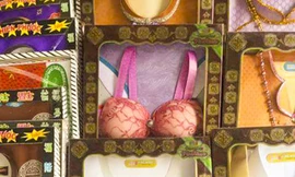 Bộ Văn hoá đề nghị hạn chế đốt vàng mã. Ảnh: Bảo Hân