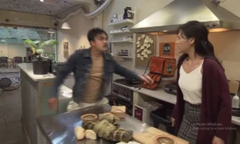 Huệ đề nghị li dị