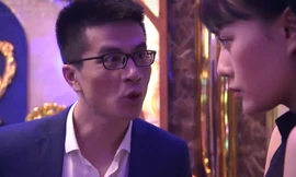 Quỳnh ê chề khi bị ngã giá