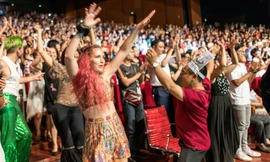 Boney M trở lại Việt Nam lần thứ hai sau ba năm